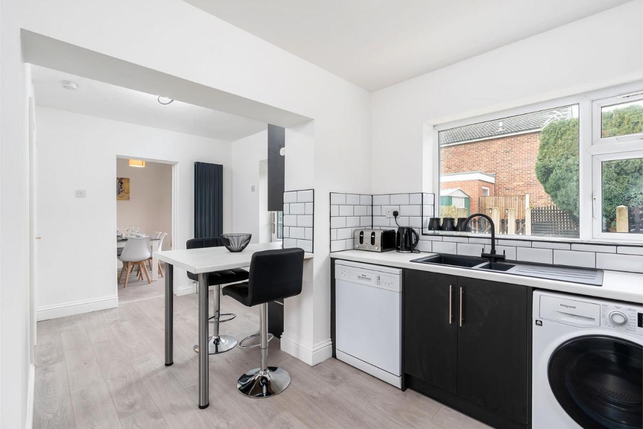 Spacious Modern In Sheffield Holiday home